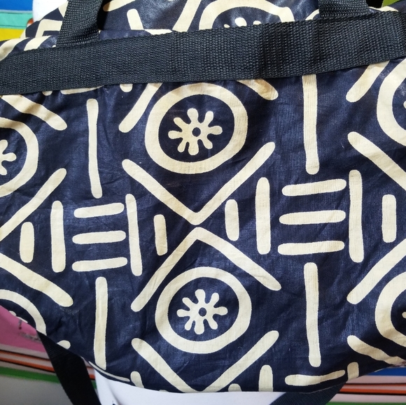 Tribal Design Gym Bag - Picture 2 of 3